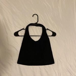 a black crop top shirt, size small,